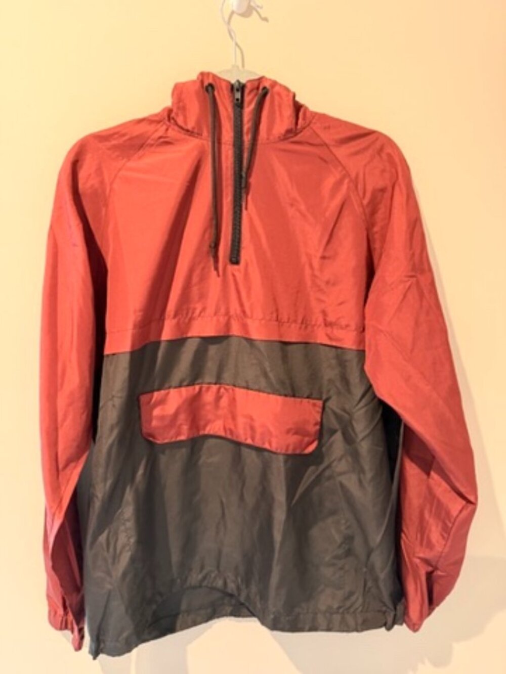 Zine Two-Tone Quarter-Zip Windbreaker Anorak Jacket – Burgundy & Black (Medium)